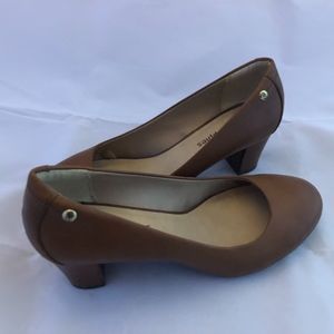 Hushpuppies Imagery Pumps size 6 1/2M